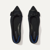 The ReVelvet™ Emblem Point II - ReVelvet™ Black