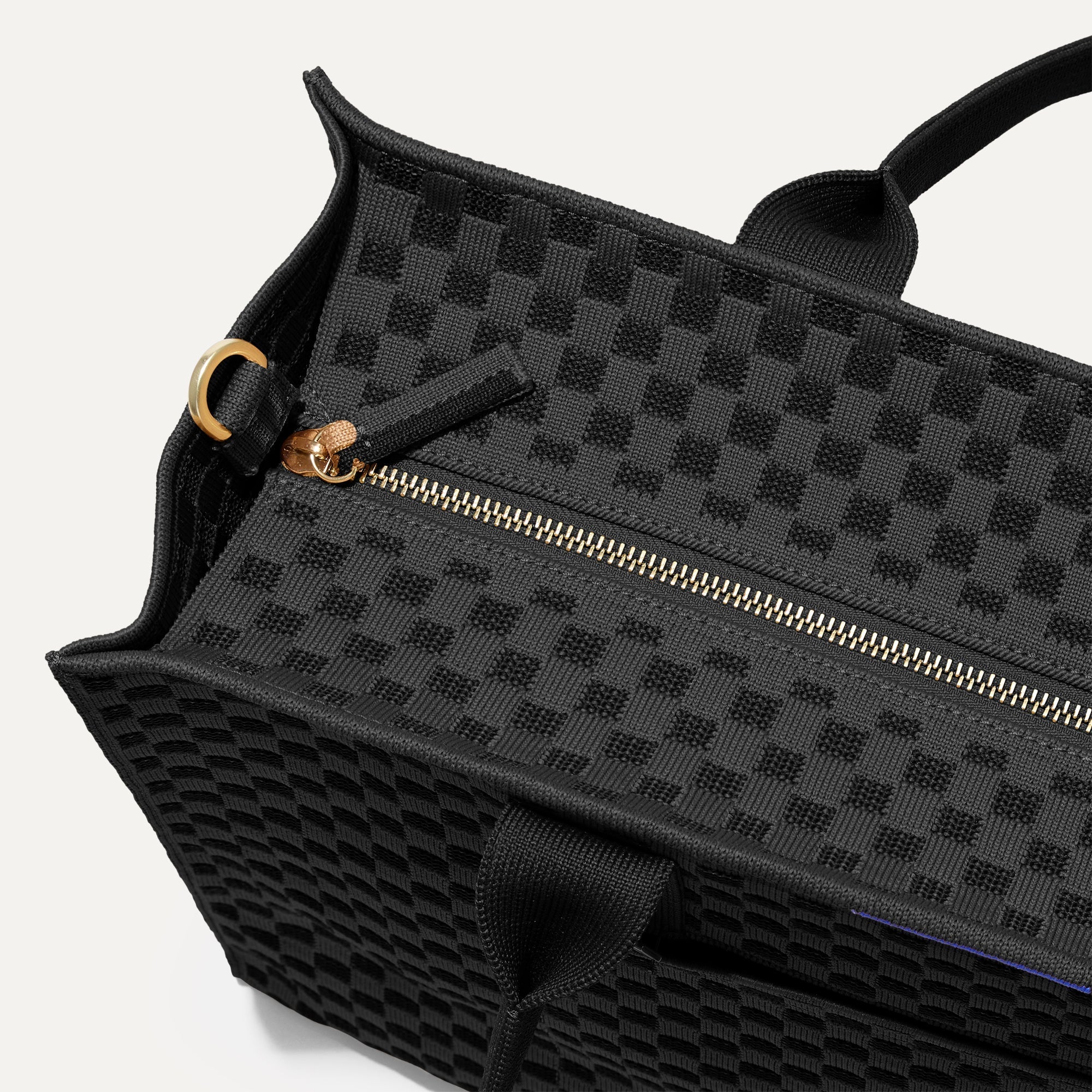 The Classic Tote - Black Sand