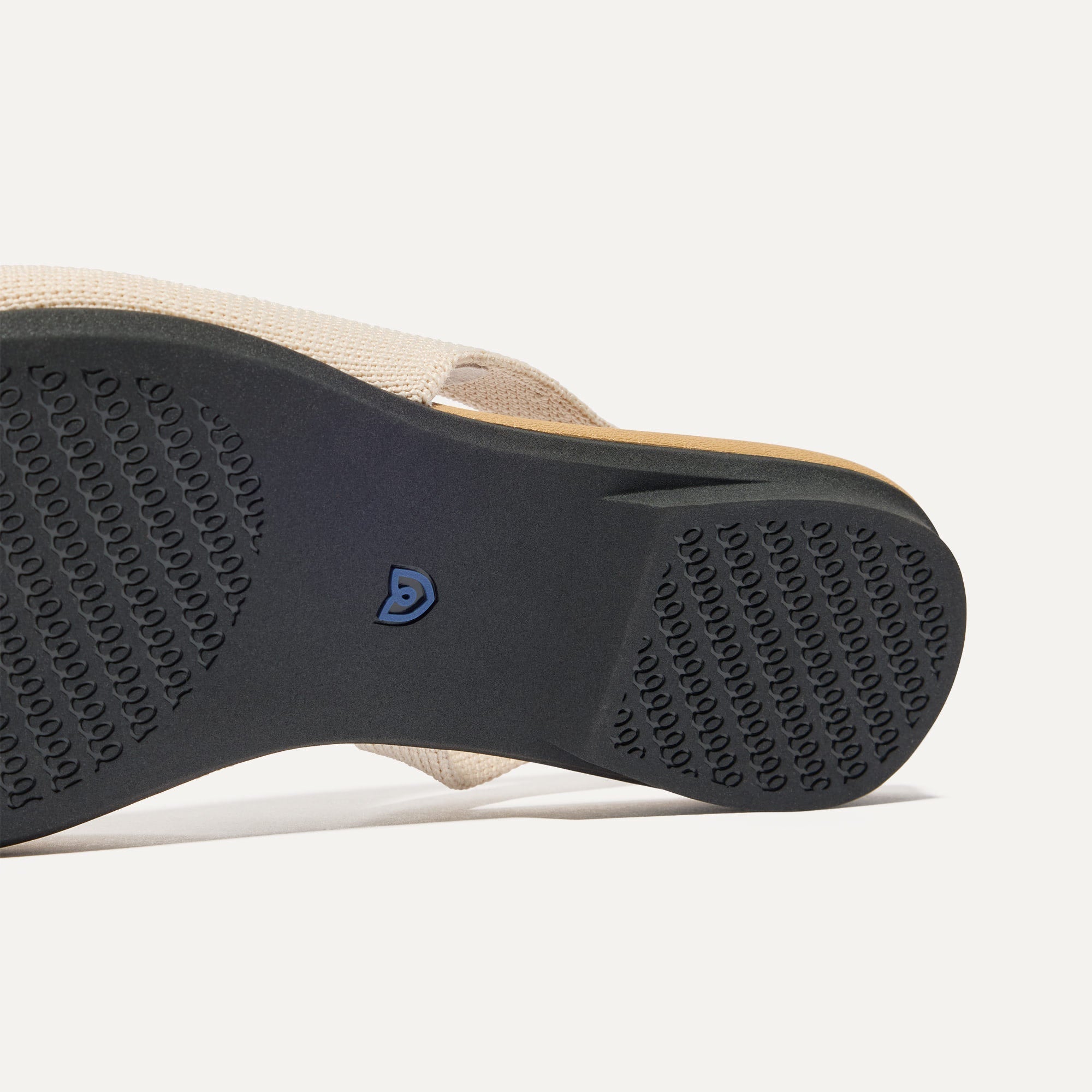 The Almond Slingback - Conch Captoe