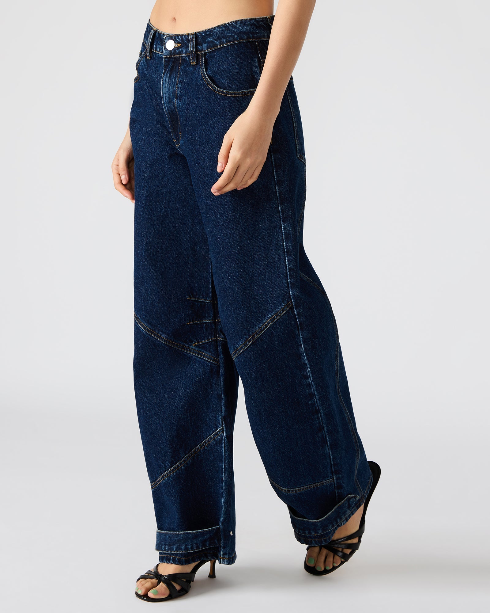TRE DARK WASH JEAN