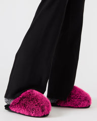 POOF FUSHIA