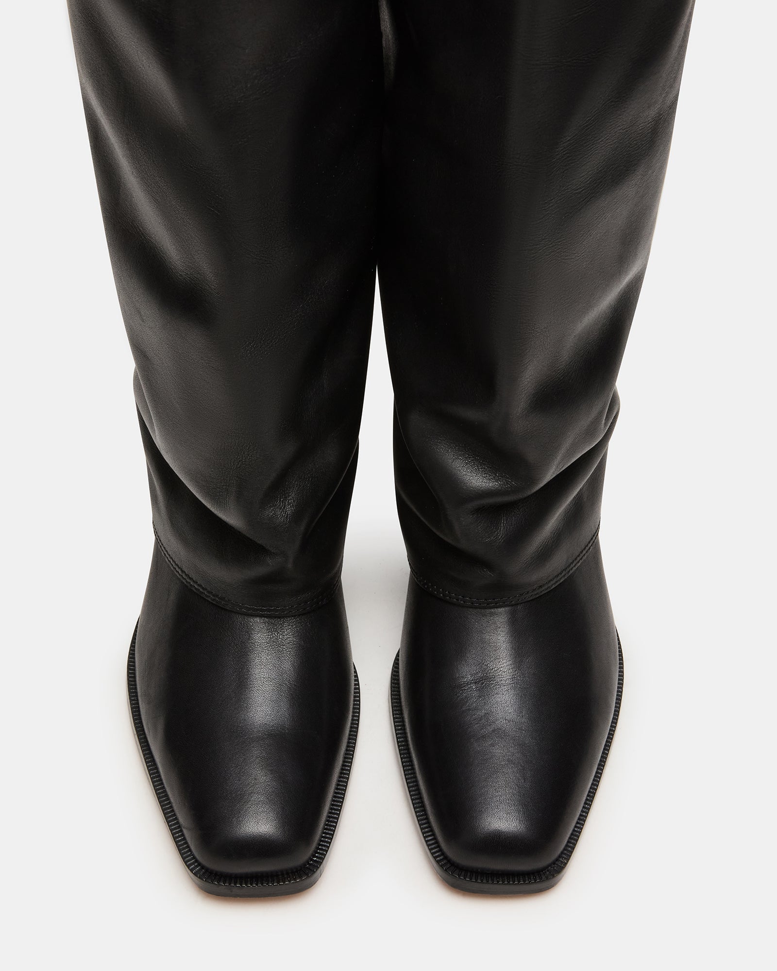 WINNICK BLACK LEATHER